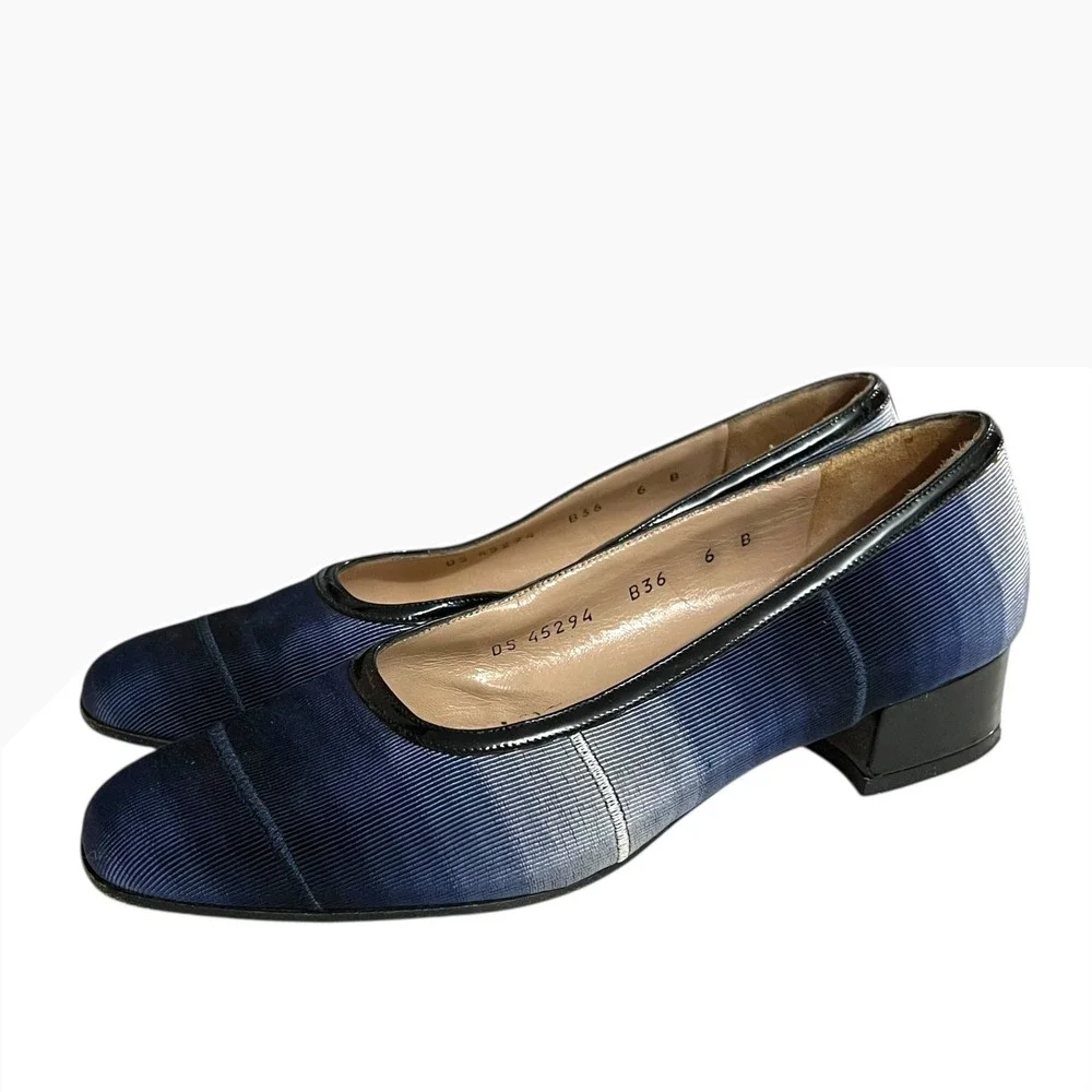 Salvatore Ferragamo Navy Ribbed‎ Pumps Low Block Heel Made in Italy Size 6